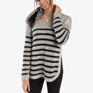 Harper Heritage Striped V-Neck Salt & Pepper Sweater Size S